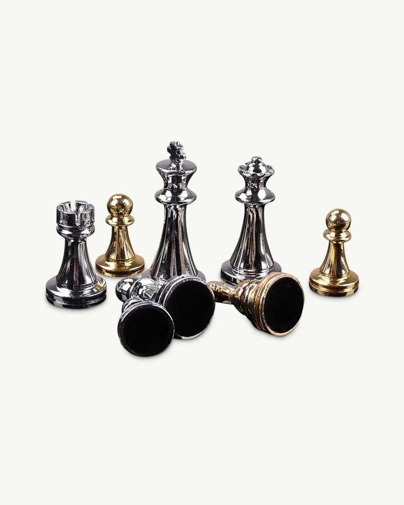 Pièces d'échecs en métal haut de gamme