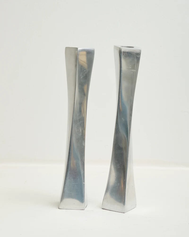 Duo de bougeoirs torsadés, 1970-1980