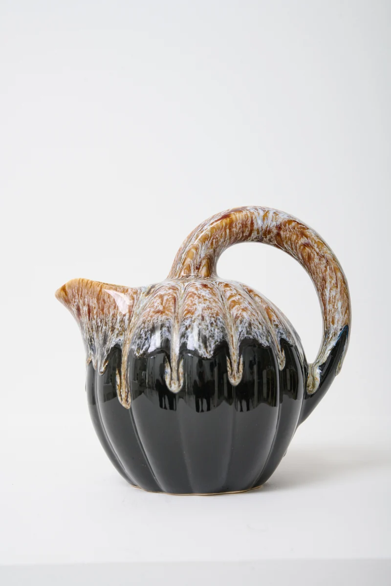 Pot à lait dans le goût de Vallauris, 1960