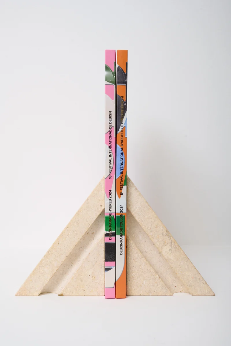 Duo de serre-livres en travertin, 1970