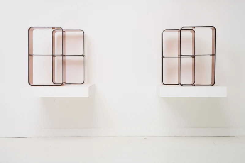 Etagères plexiglas fumé, 1970s
