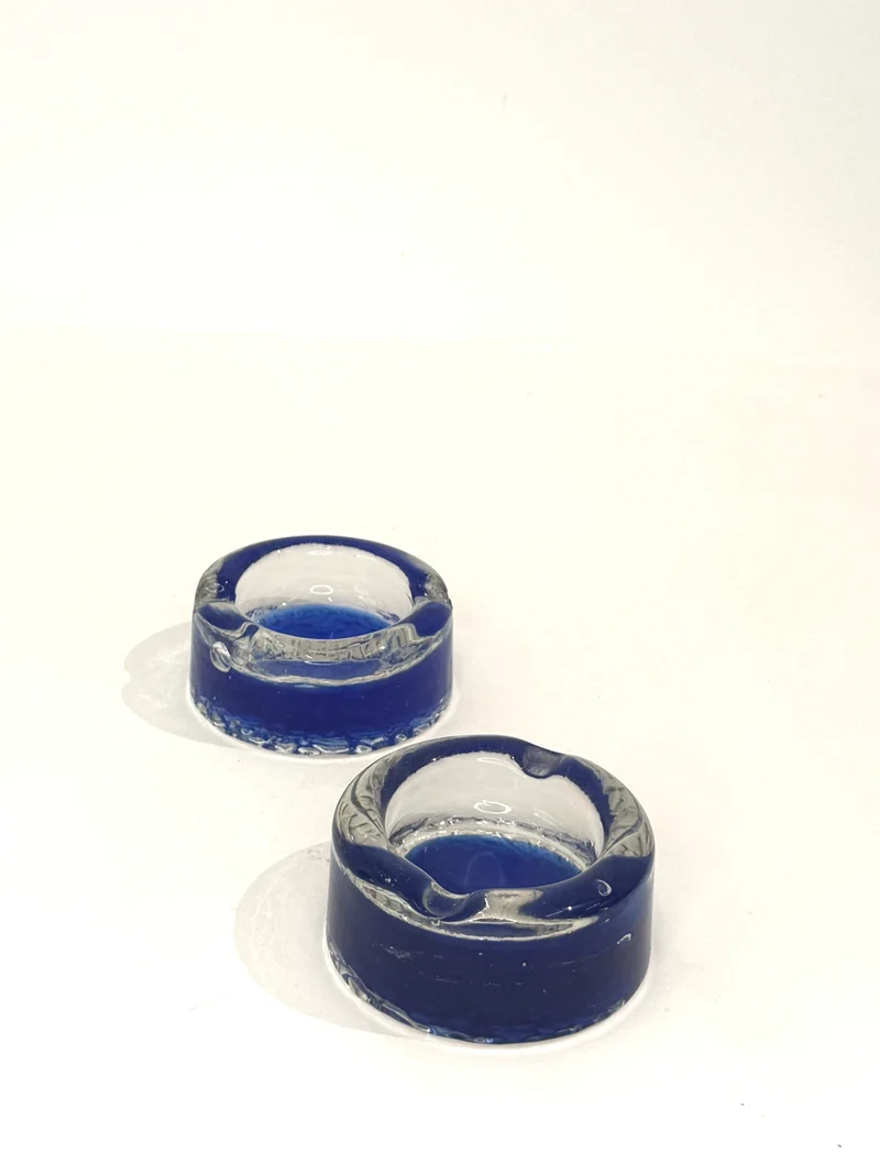 Cendrier rond, verre de Murano bleu, 1970s