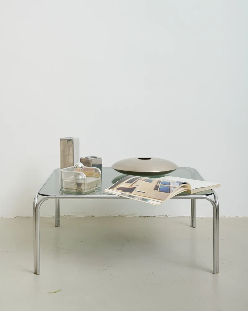 Table basse tubulaire avec plateau en verre fumé, 1970s