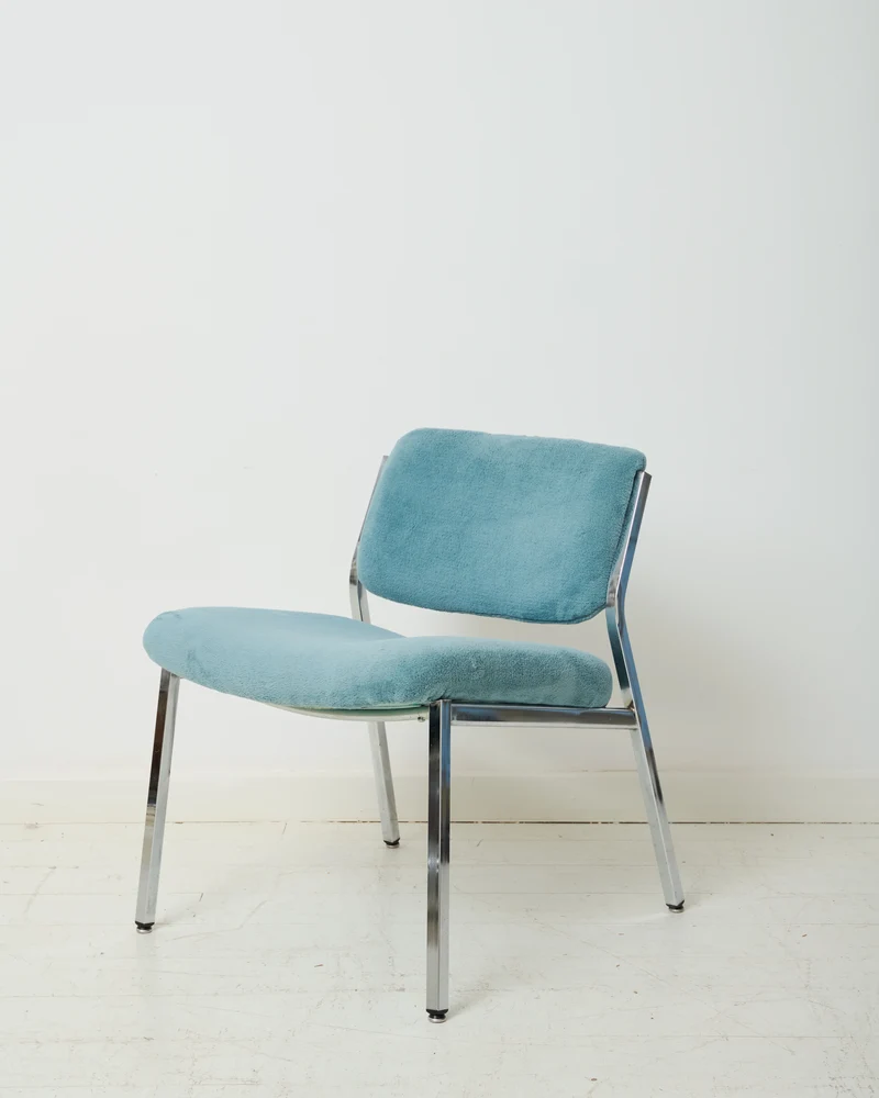 Chauffeuse bleu avec structure en chrome, 1970s