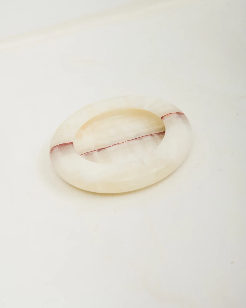 Cendrier rond en onyx blanc et rose, 1970s