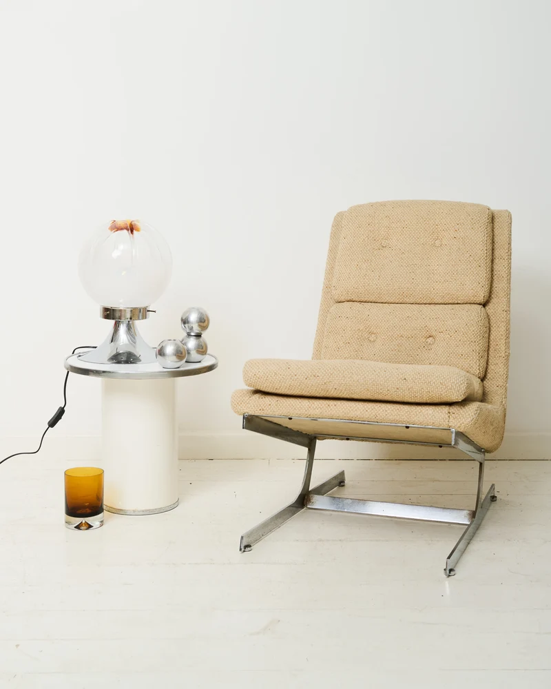 Table d'appoint métal blanc et inox, 1970s