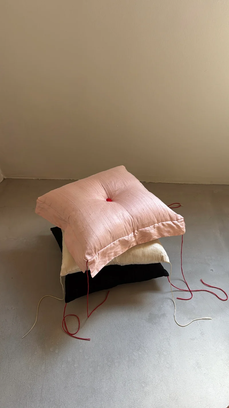 RAINI SILK PILLOW