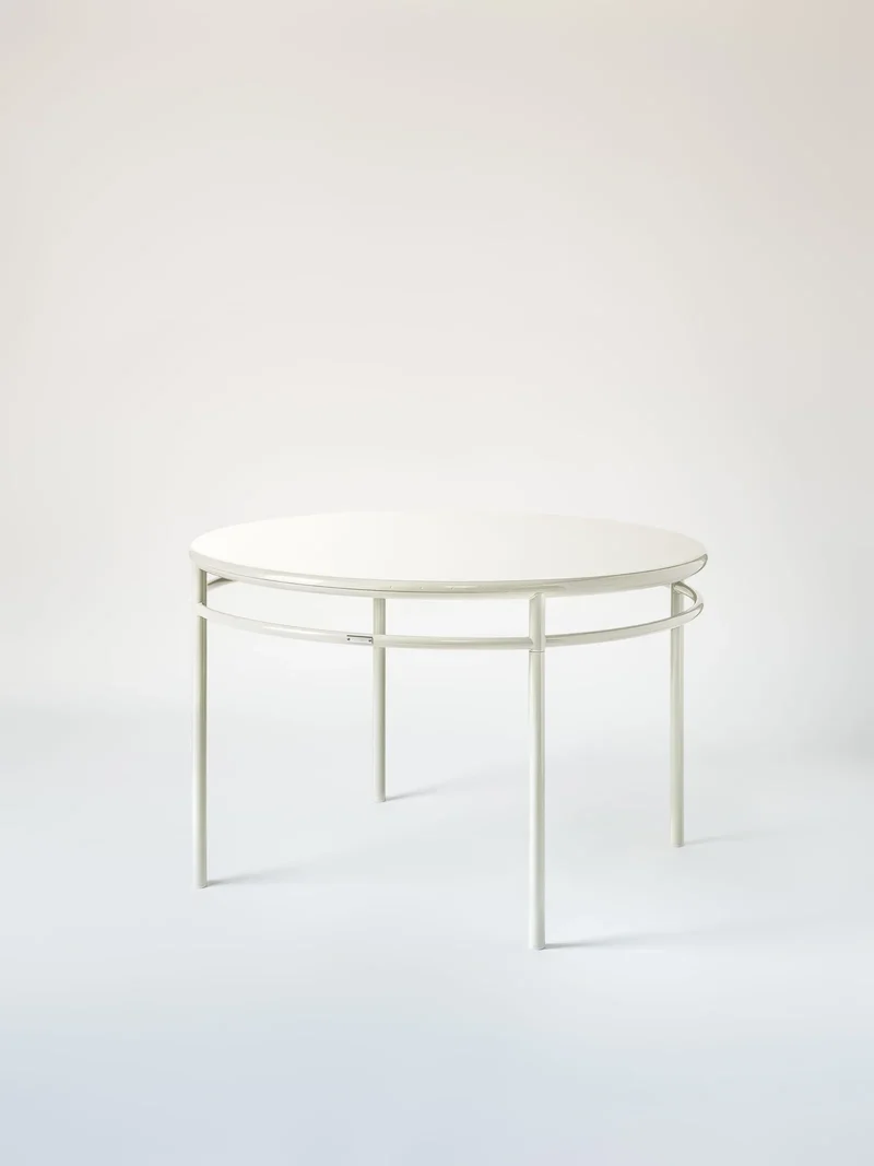 T37 - Table café