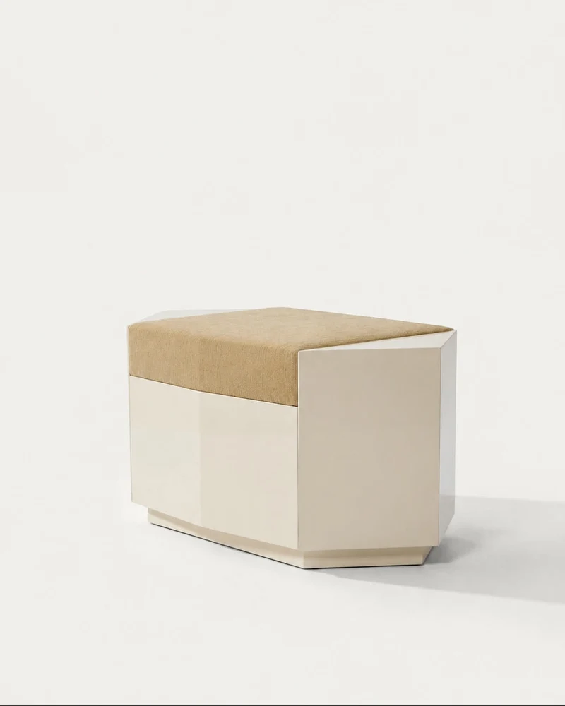 Ame I Lacquer Ottoman