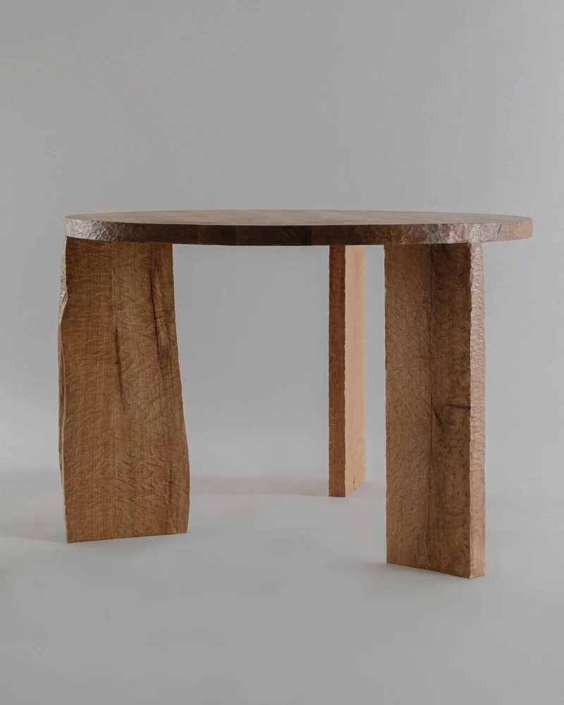 Molino Dining Table in Carved Oak Wood