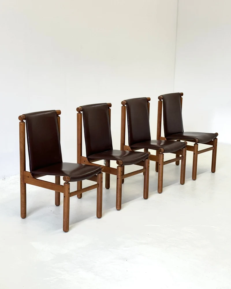 Set of Tapiovaara Dining Chairs by La Permanente Cantù