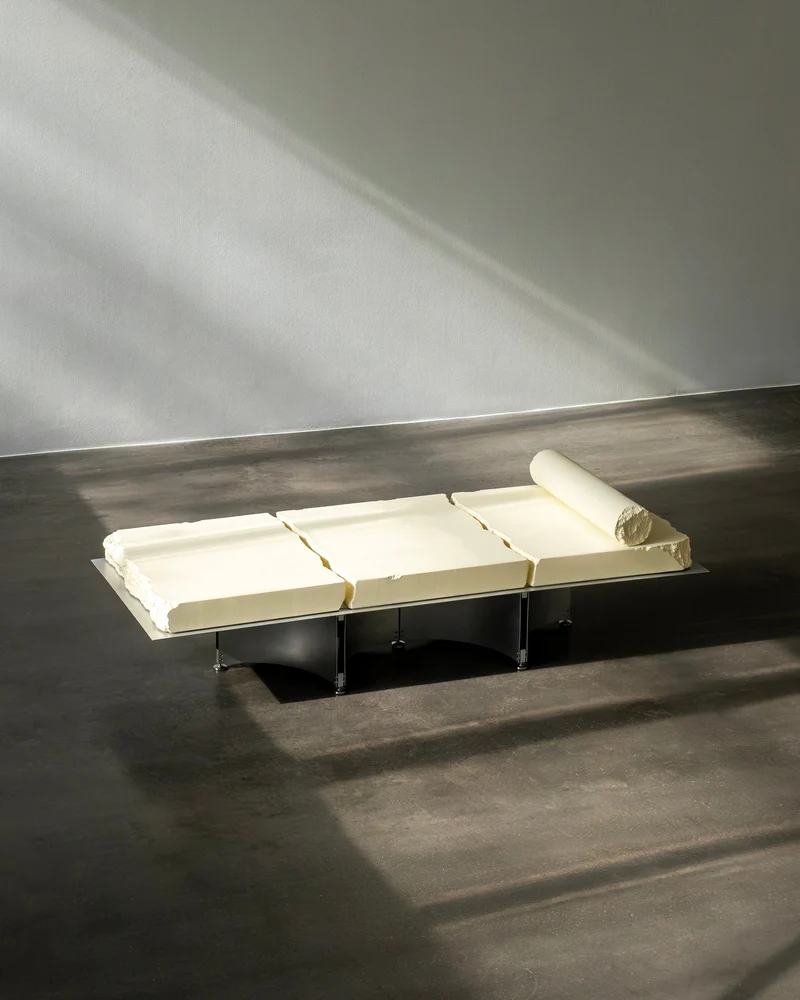 Radius – Aluminium and Foam Daybed