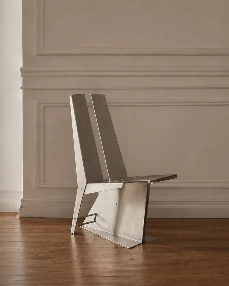 Quilla Chair in Aluminum