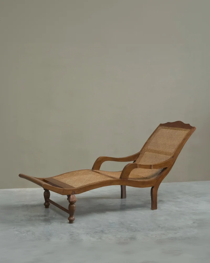 Sculptural Colonial Chaise Longue in Wood and Hand-Woven Cane, 1920s