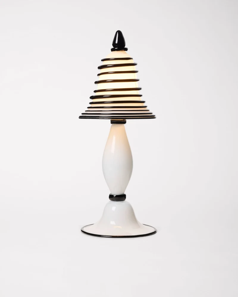 Rosenborg Table Lamp