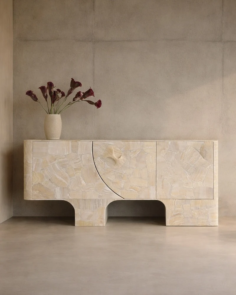 Eoli Credenza in White Onyx, Postmodern Sideboard/Cabinet
