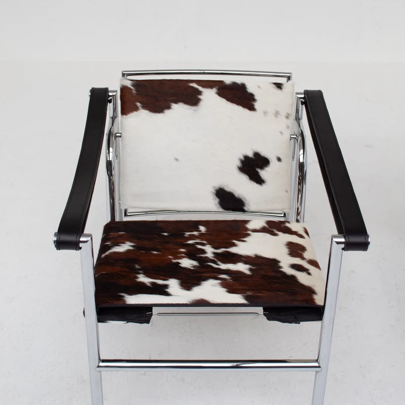 Le Corbusier, Pierre Jeanneret, Charlotte Perriand LC1 Chairs by Cassina