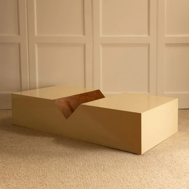 Wood lacquered coffee table - Italy