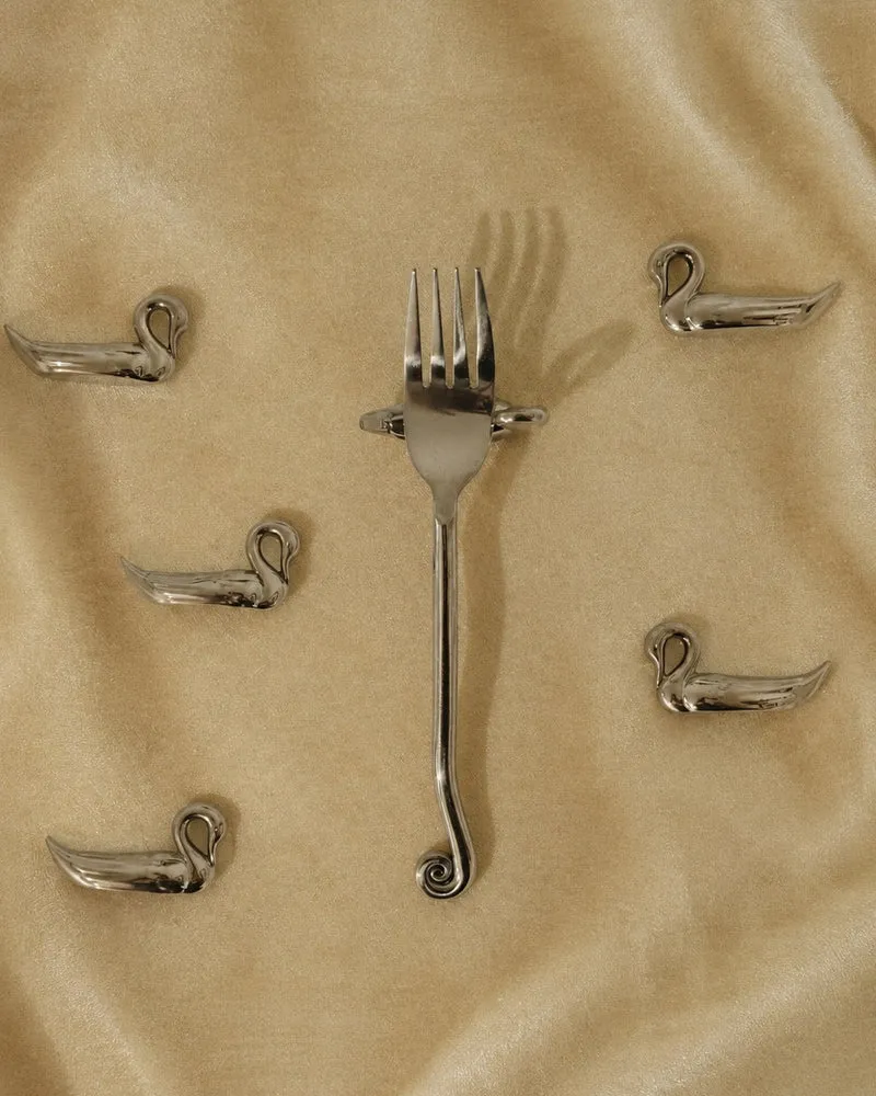 Set of 6 Silver-plated swan knife rest