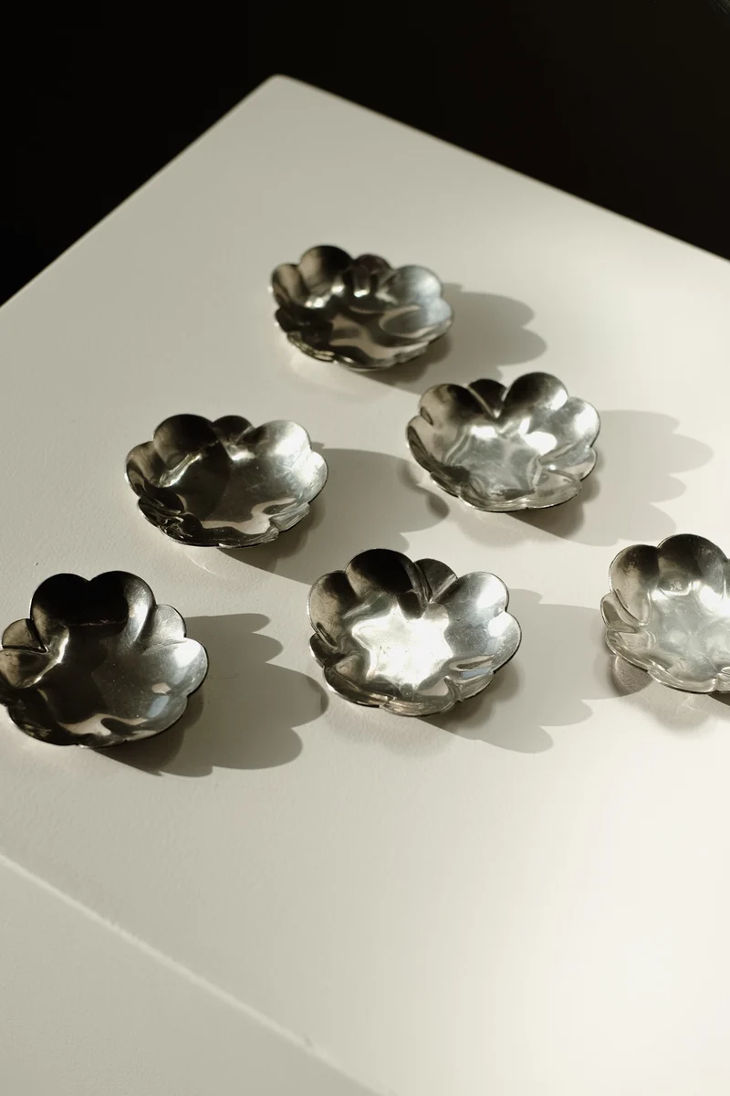 Set of 6 Small Dishes