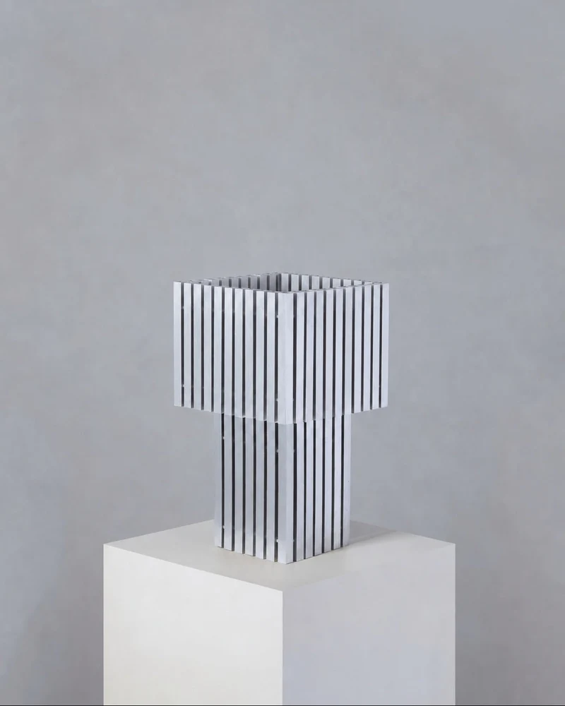Metal Parallilo Table Lamp