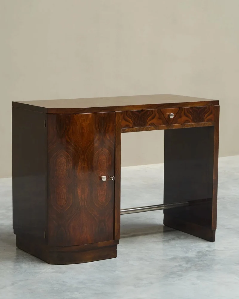 Art Deco Desk in Bookmatched Walnut Veneer 1930s
