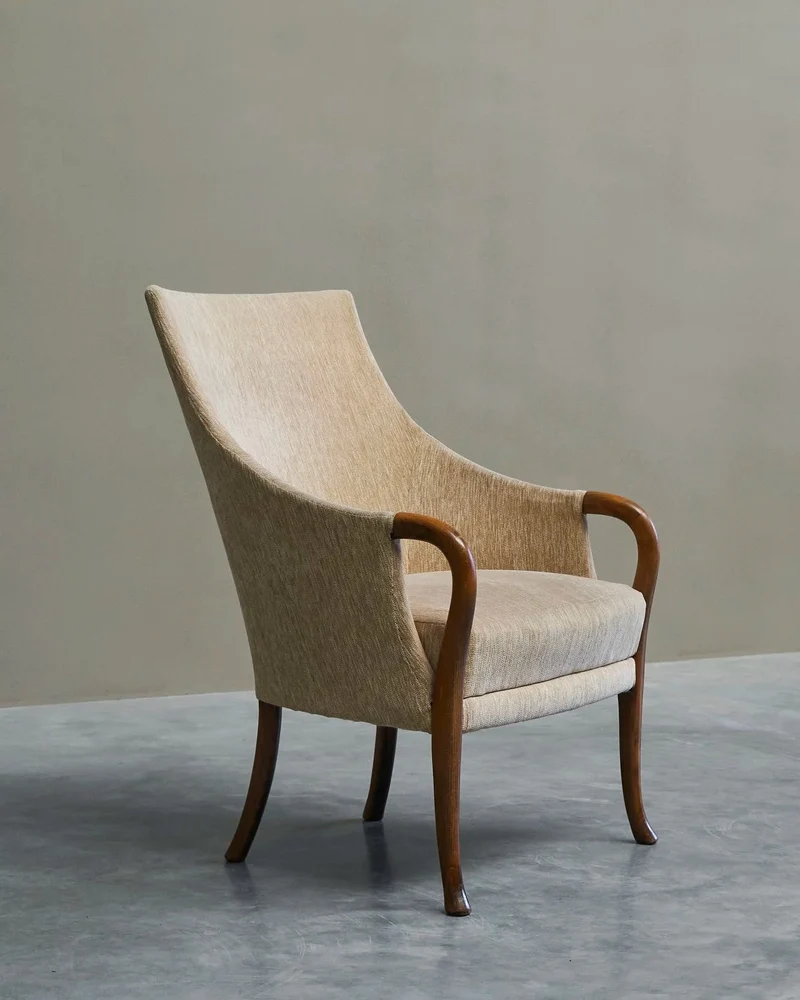Very Elegant Mid-Century Armchair in Wool and Beech Europe 1950s