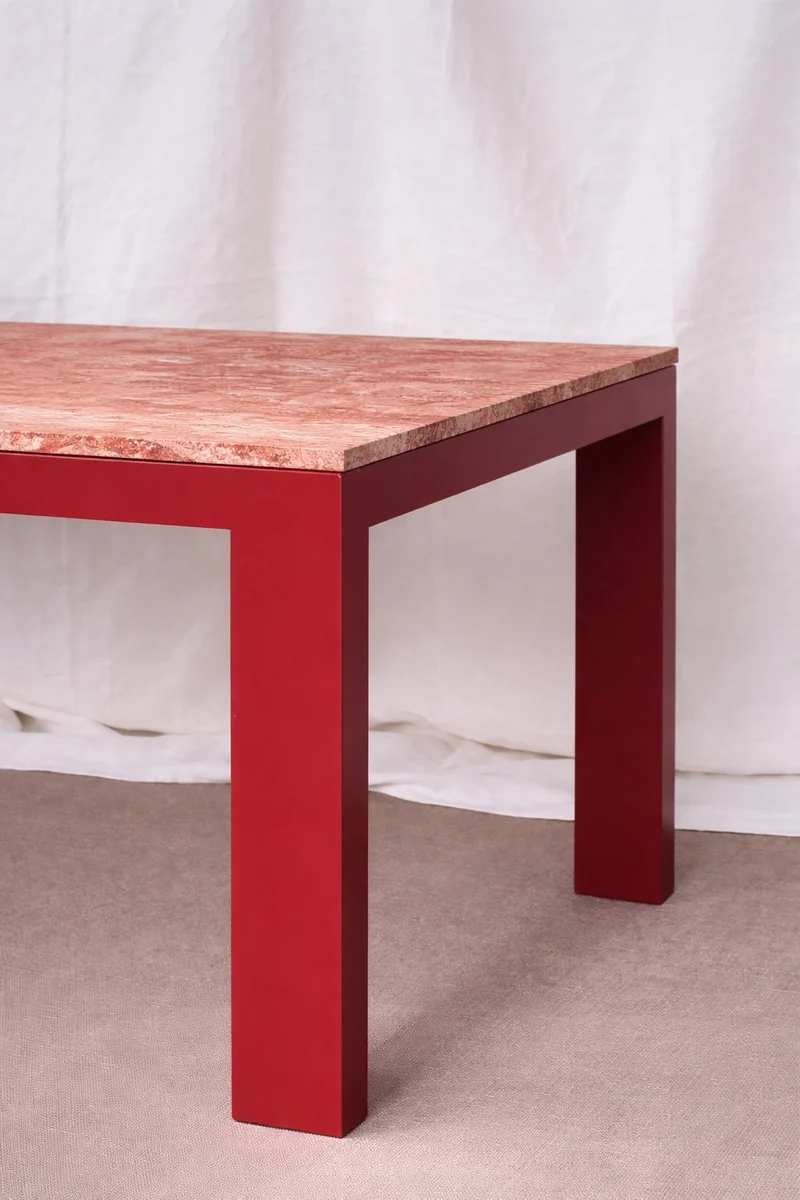 Firme Dining Table