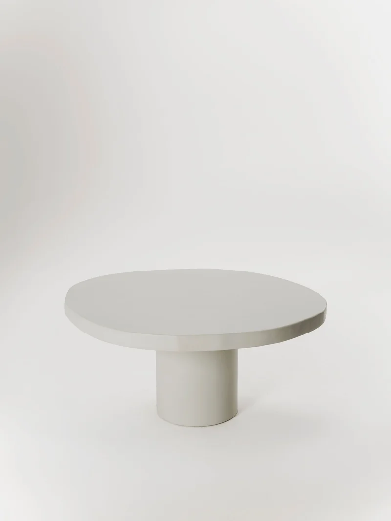 Ude dining table