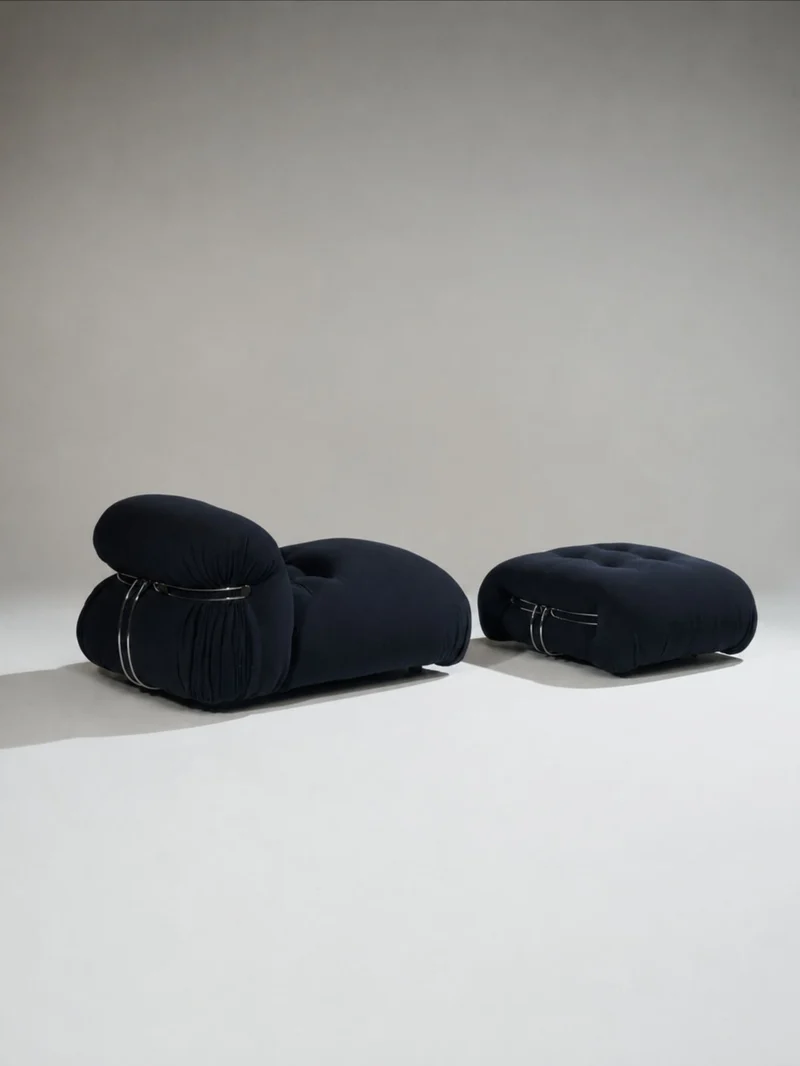 Soriana Chaise Longue and Pouf Set by Afra & Tobia Scarpa in Navy Boucle