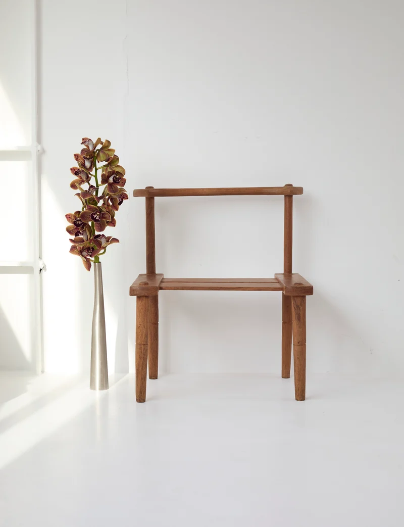 Large one-of-a-kind Baoulé chair in solid wood