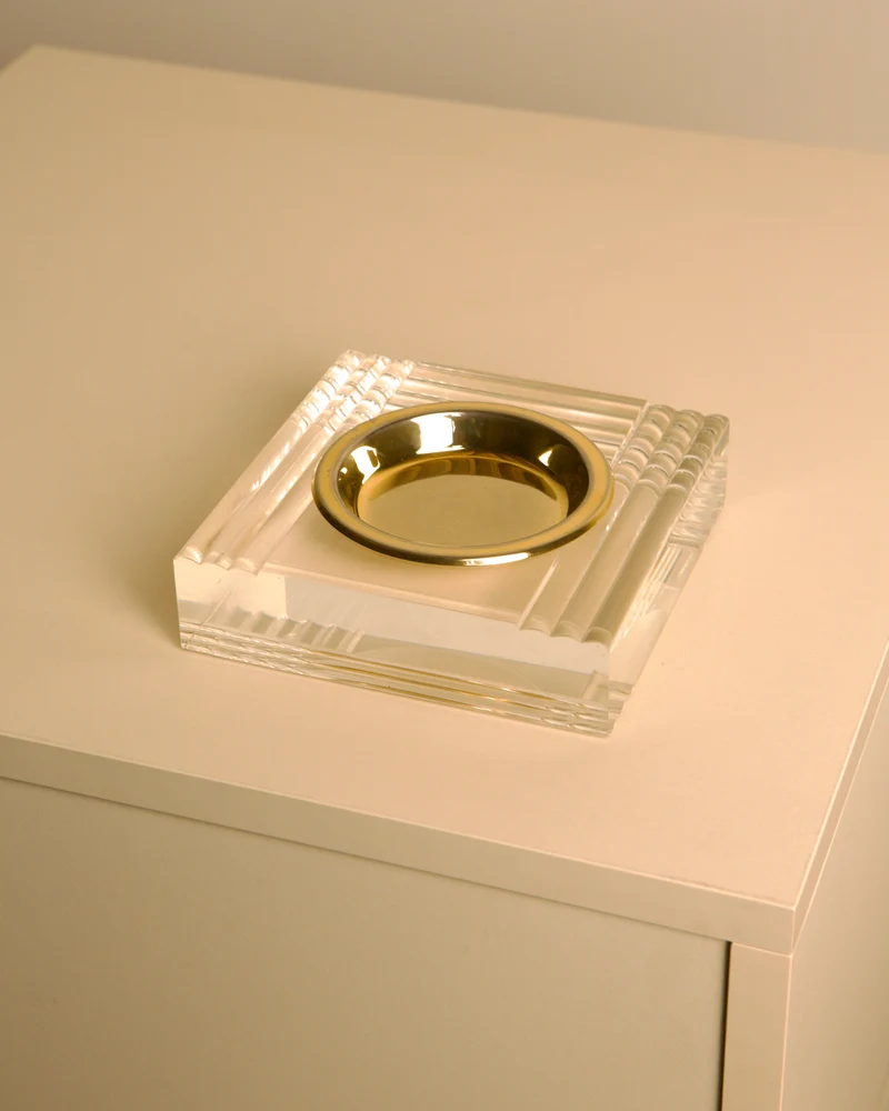 Square Italian trinket tray in lucite and brass, 70s