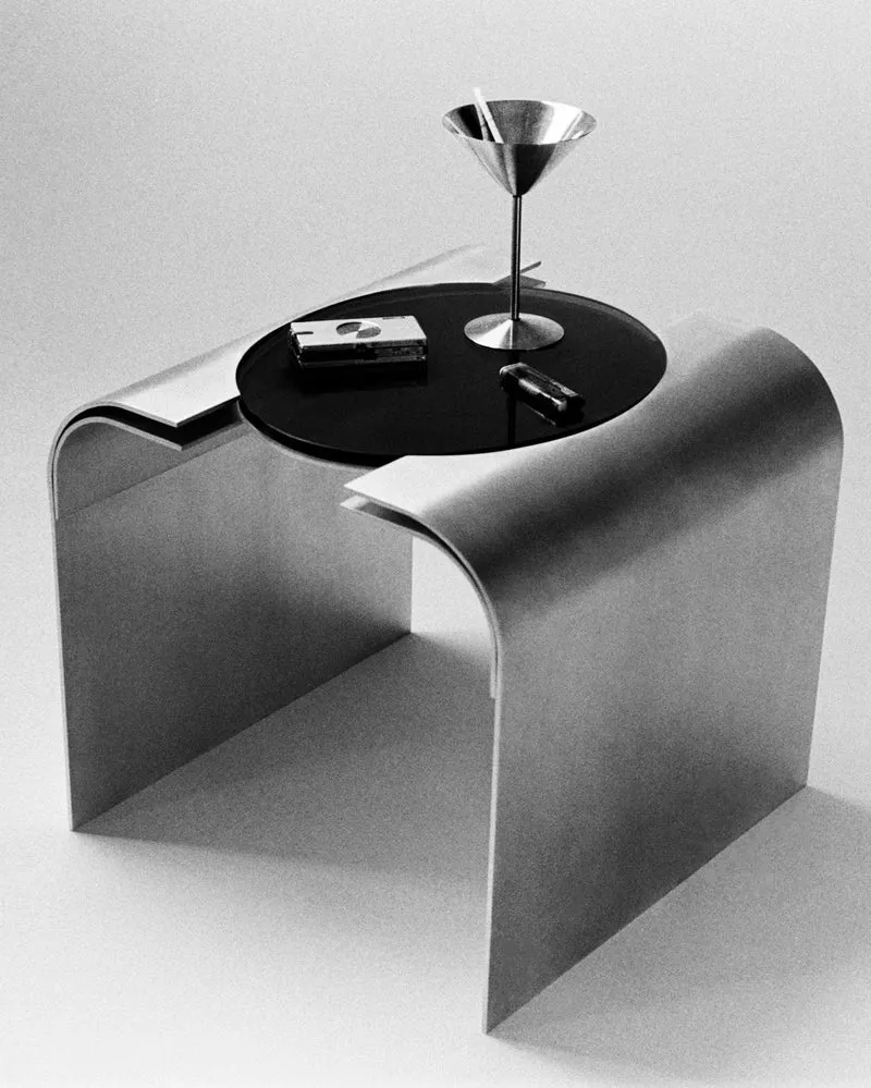 Side Table "Still Gaze" | Aluminium & Glass
