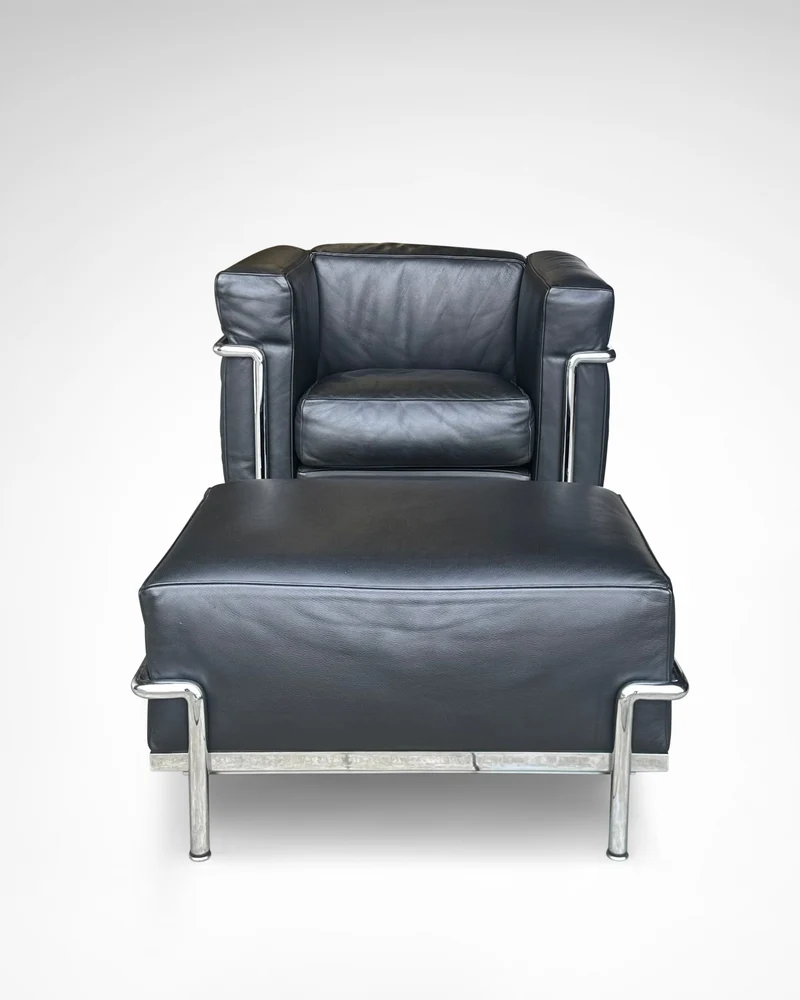 LC2 armchair by Le Corbusier et al. for Cassina 1990s