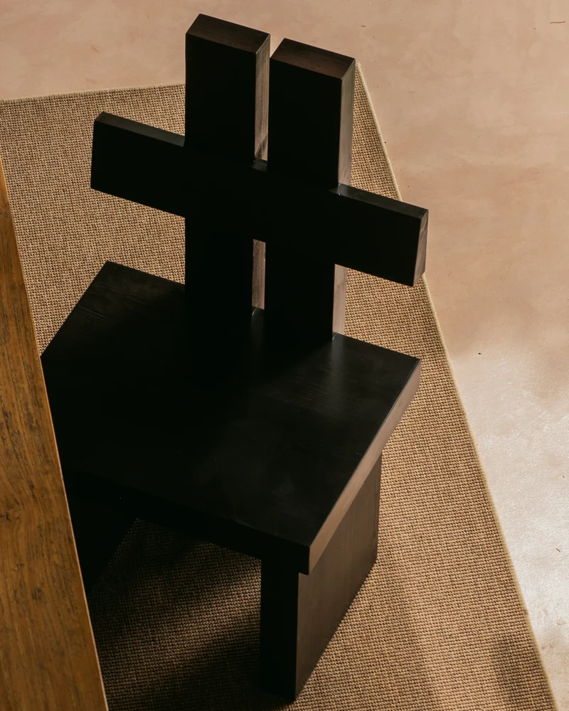 CH02 CHAIR
