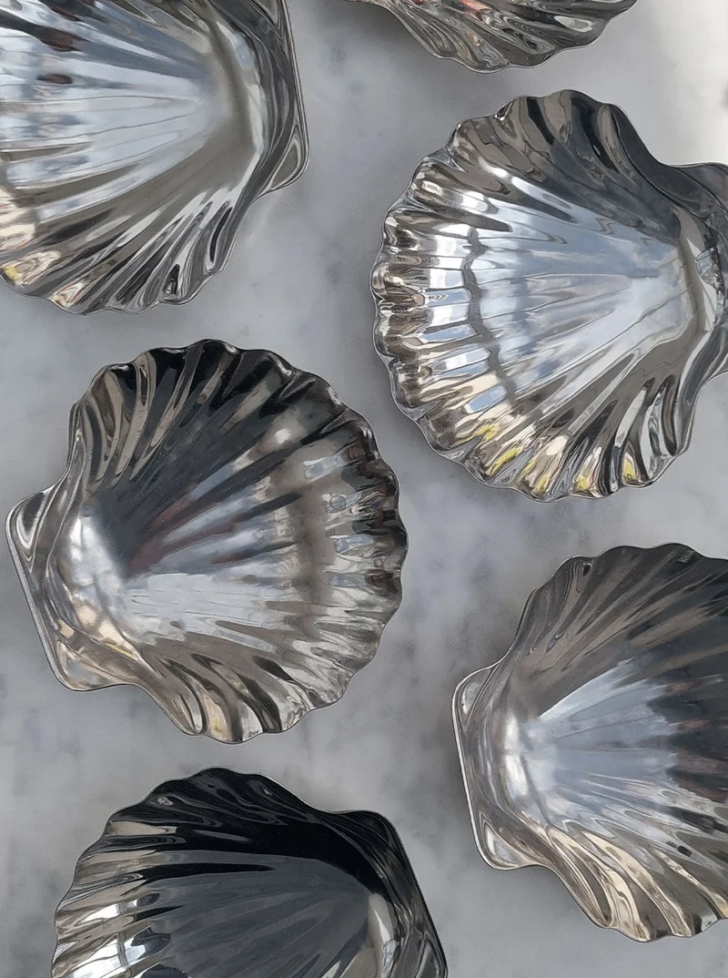 Set of 6 Small Shell Dishes