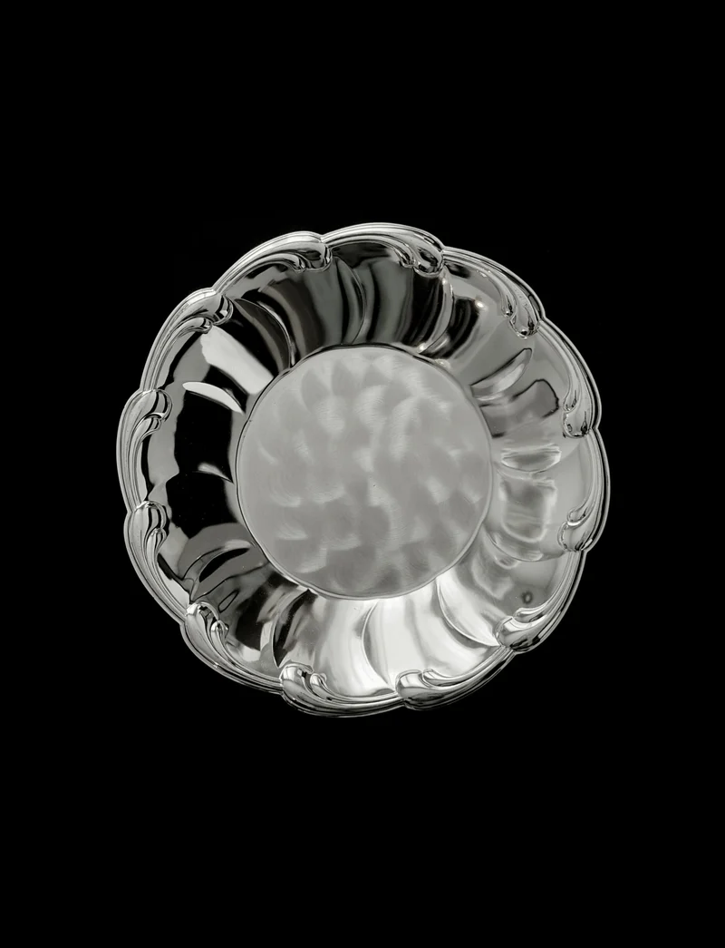 Vintage Dish in Metal