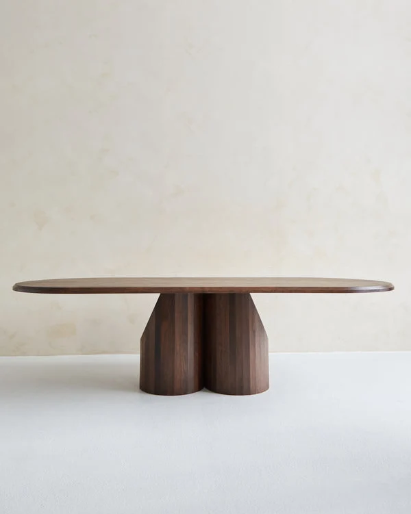 Barrow Dining Table in Solid Wood
