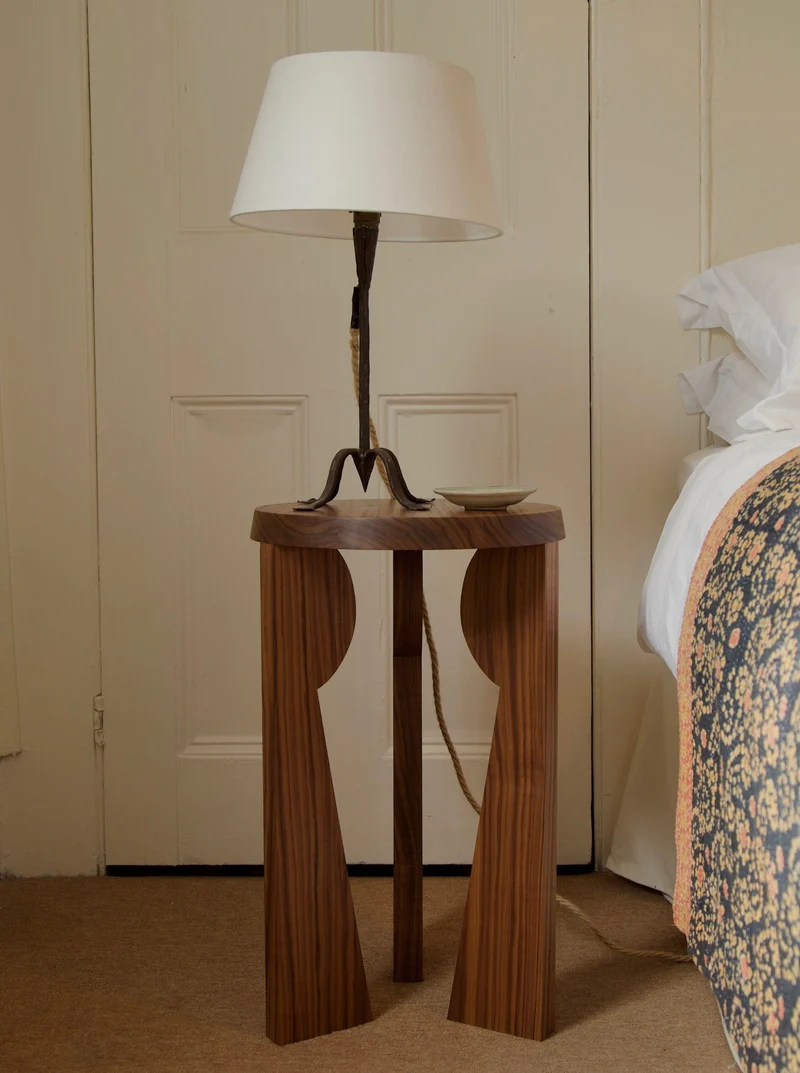 Figure Side Table 03
