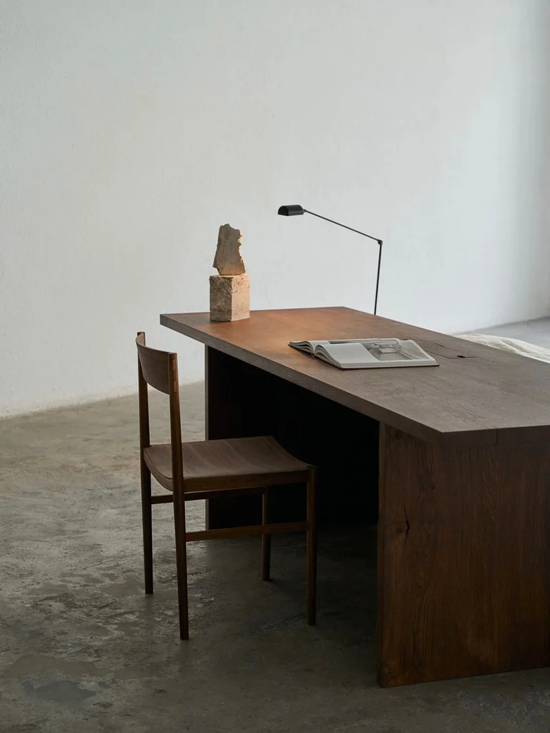 Ernest Desk