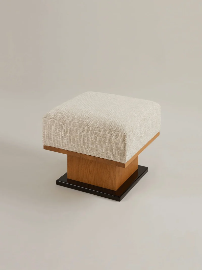 Sorbet Ottoman/stool in oak and lacquer