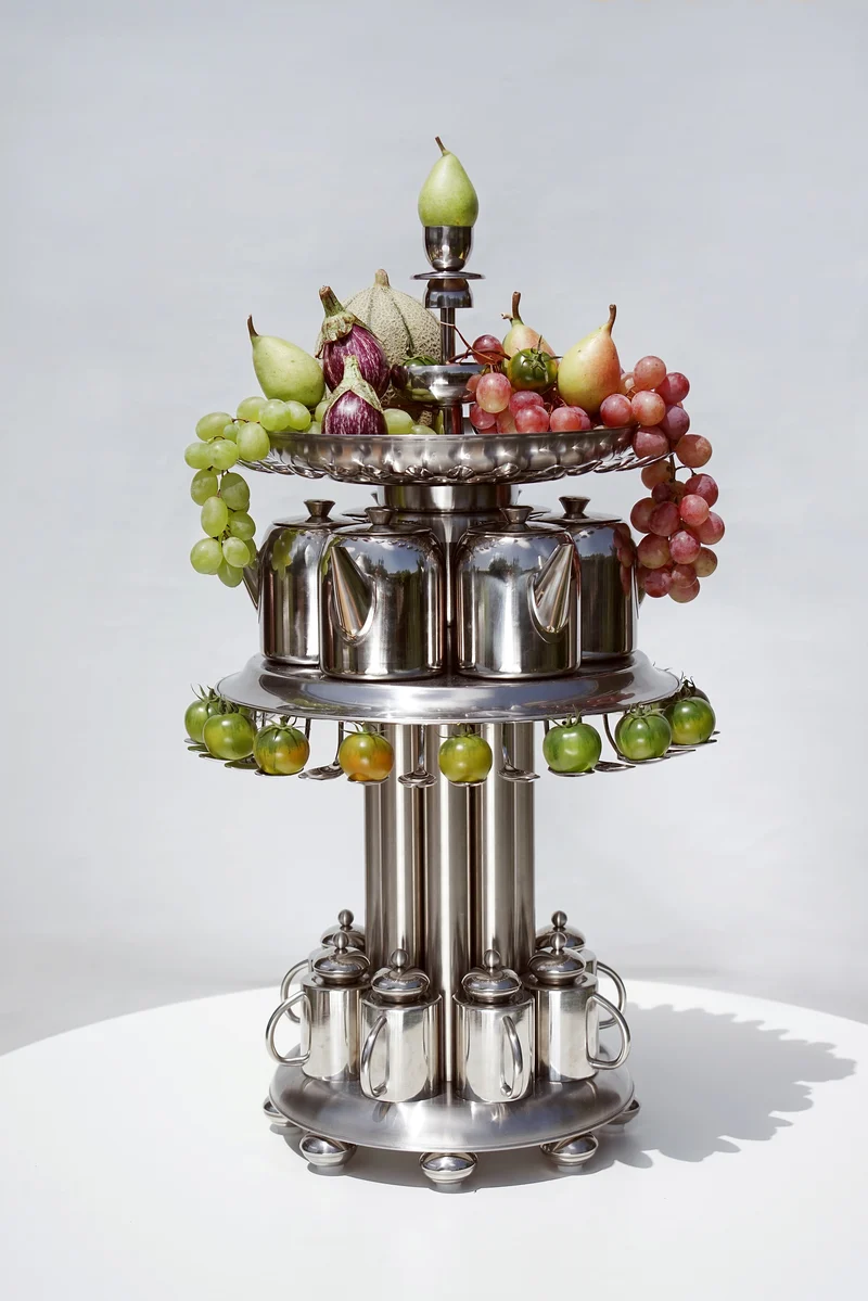 MAD TEA TABLE