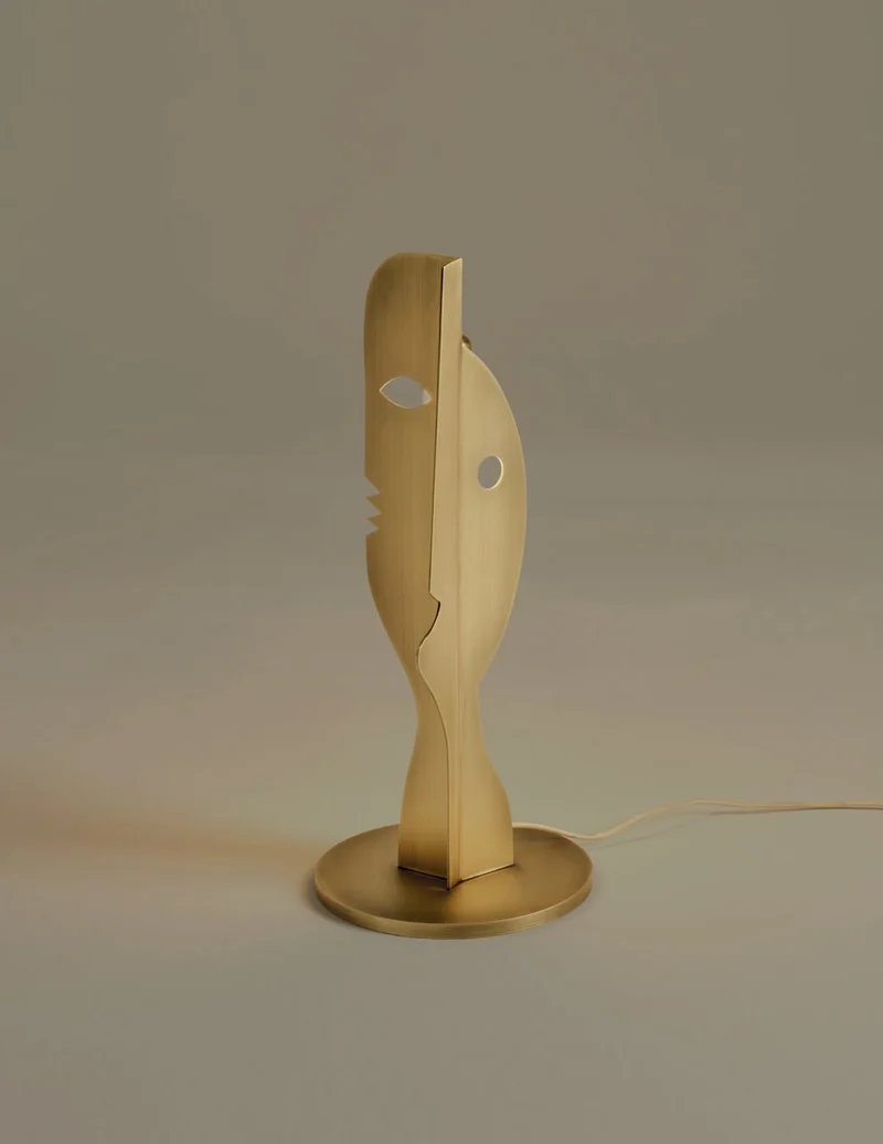 Deramo Lamp