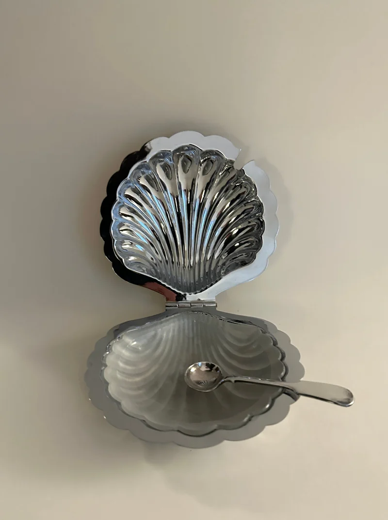 Shell Shaped Butter Dish