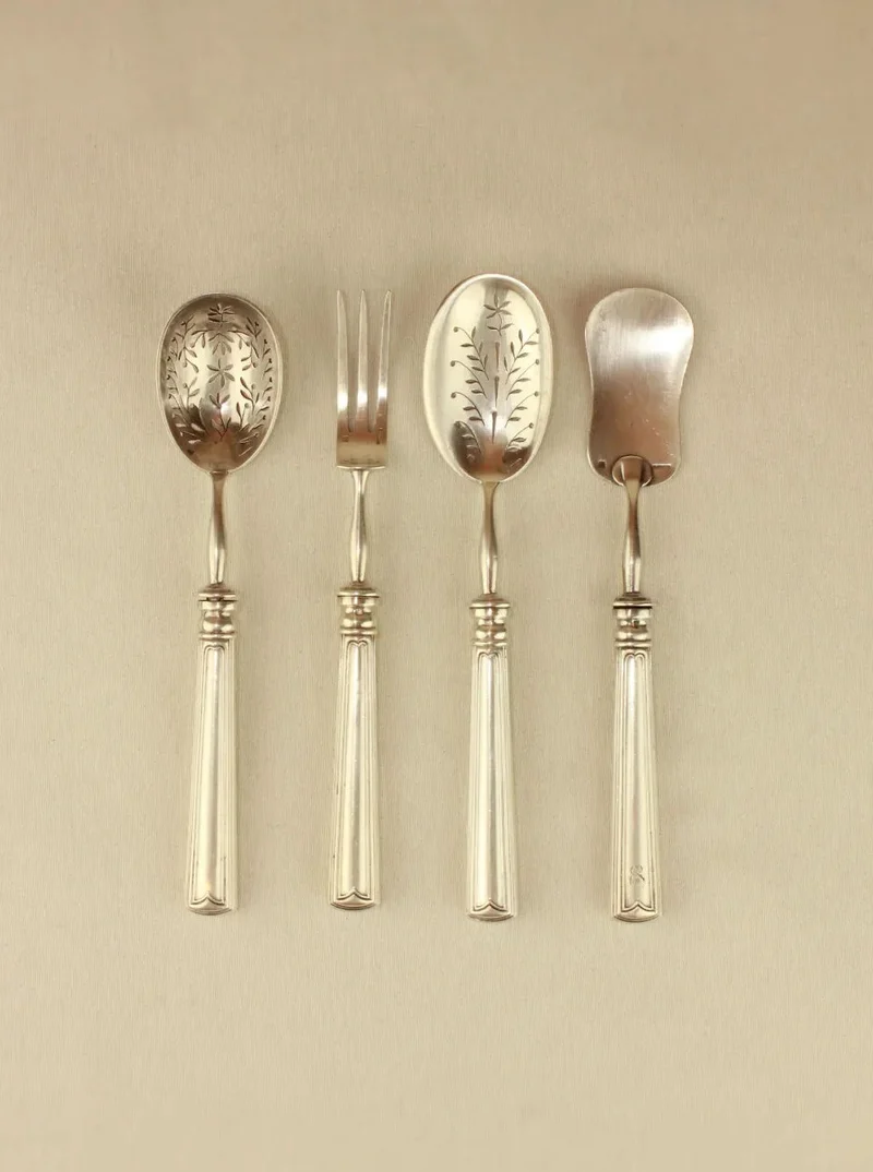 Set of silver-plated metal cutlery