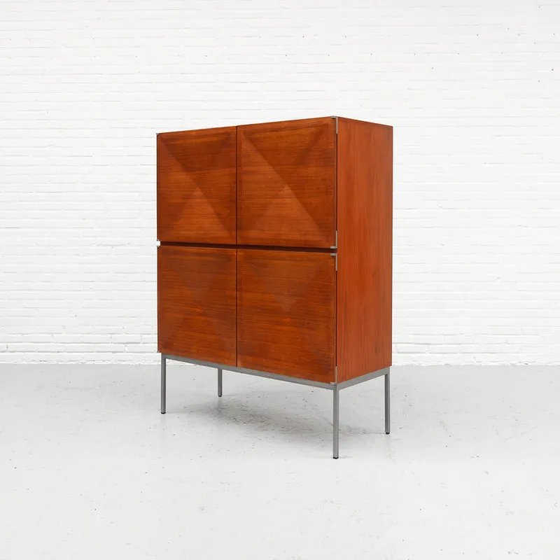 Behr 1307 Diamond Highboard 1960s