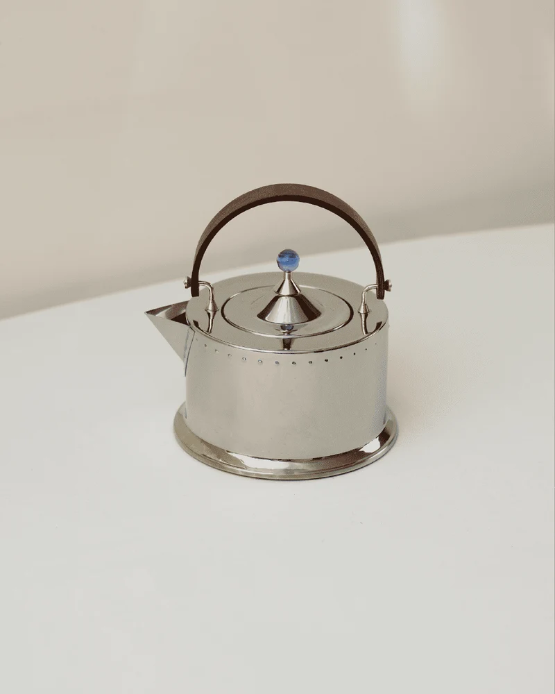 Teapot by Carsten Jorgensen 1986