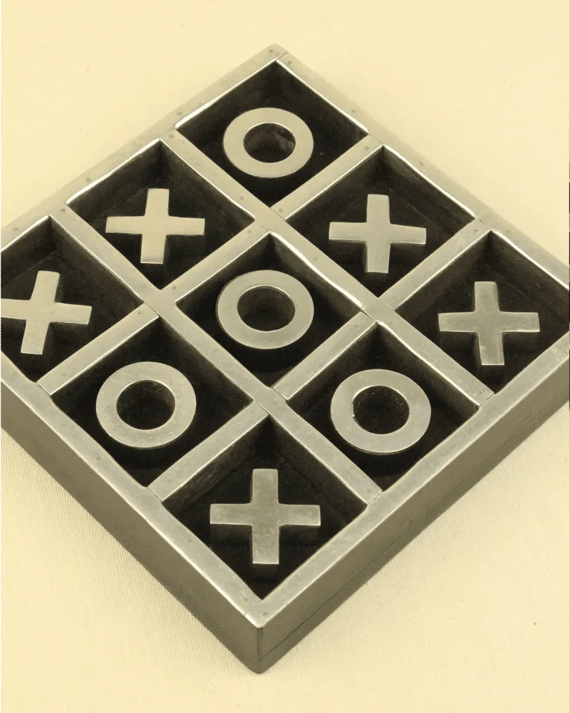 Vintage Tic Tac Toe Game