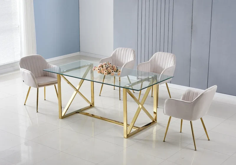 Table en verre et chaises beiges - Avas