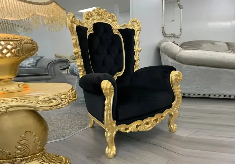 Fauteuil baroque doré velours noir LUCY
